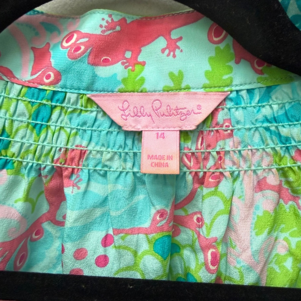 Lilly Pulitzer Silk Blouse Pink Green Tropical Smocked Neck Top Size 14 - Picture 4 of 9